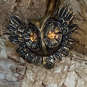 Owl Stretch Ring Vintage Golden Bronze with Golden Crystal Eyes